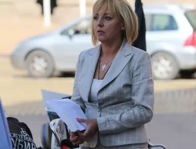 Борисов не се яви на делото, което Мая Манолова заведе срещу него за клевета