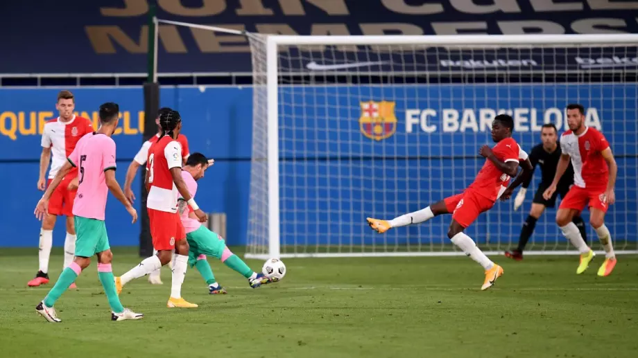 ВИДЕО: Лионел Меси с феноменален гол за Барселона със "слабия" крак