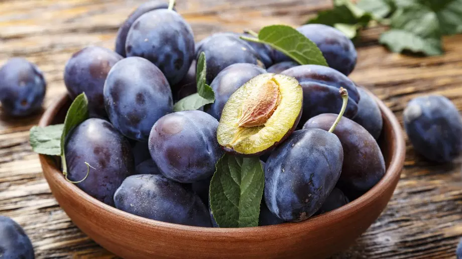 Семките от тези популярни плодове могат да бъдат токсични и опасни