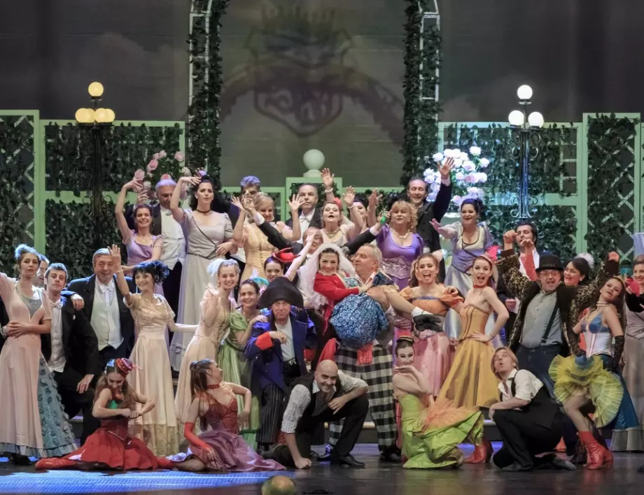 Музикалният театър и балет "Арабеск" организират обща пресконференция за предстоящия сезон