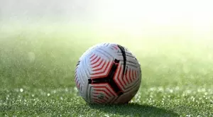 Италиански тим игра с 12 играчи, след като единият забрави да излезе при смяна