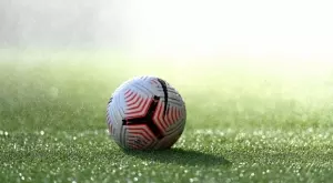 Странната траектория на топката, която отказа да влезе в мача между Бока Хуниорс и Ривър Плейт (ВИДЕО)