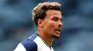 Продължава да пада надолу: Изгониха Деле Али от Бешикташ