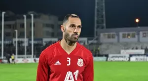 {{ otherArticle[0].article.title }}