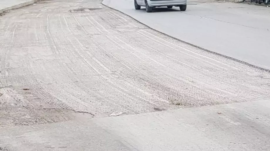 Продължават ремонтите по пътната мрежа в община Плевен