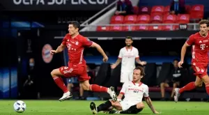 Байерн Мюнхен грабна четвърти трофей за годината след обрат срещу Севиля