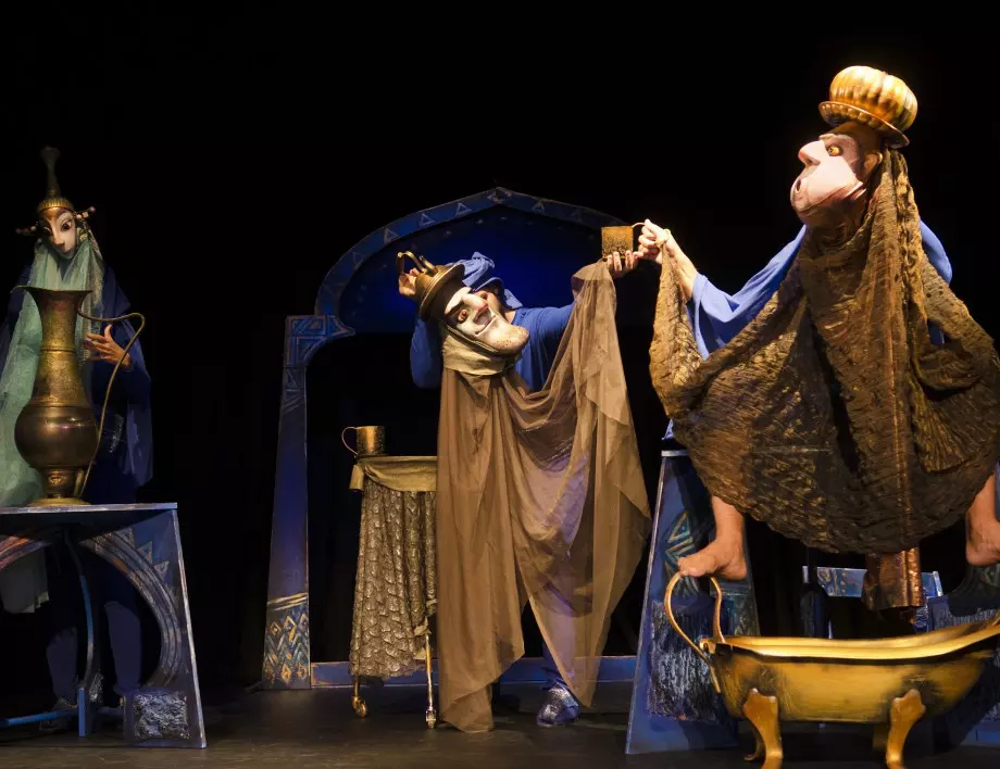 Столичен куклен театър представя премиерния си спектакъл "Малкият Мук", по Вилхелм Хауф