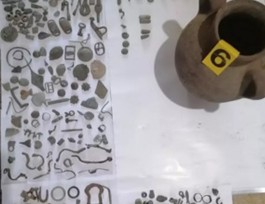 Много незаконно съхранявани антични предмети разкриха гранични полицаи  