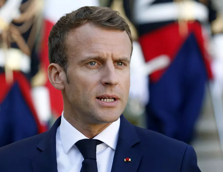 Френският президент рискува да загуби подкрепата на левите срещу Льо Пен 