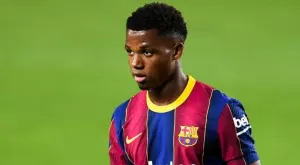 СНИМКА: Играч на Хетафе към Ансу Фати: 18-годишен, а да симулираш така?