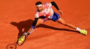 {{ otherArticle[0].article.title }}