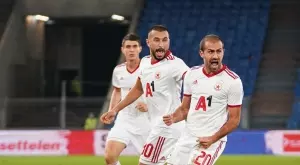 {{ otherArticle[0].article.title }}