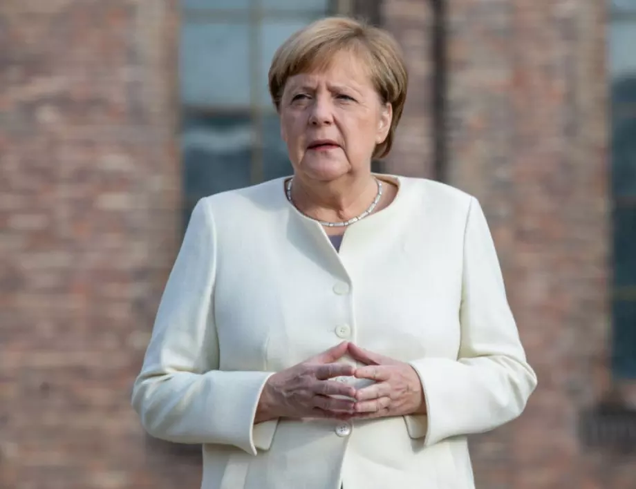 Награждават Ангела Меркел с престижно германско отличие