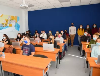 Kaufland България дари средства за цялостно реновиране на обучителна зала в Университета за национално и световно стопанство