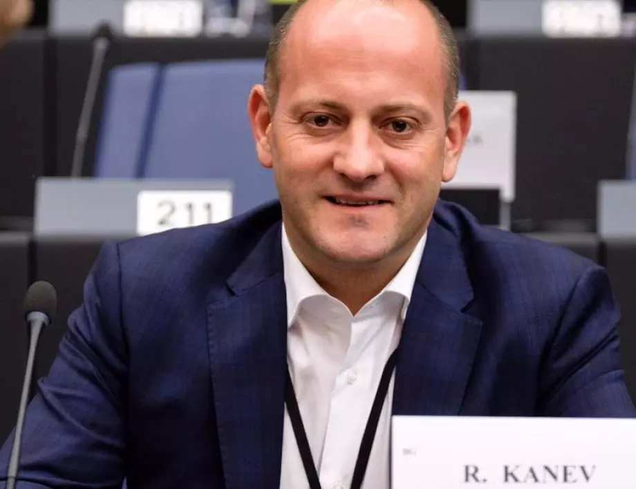 Радан Кънев: Всяко действие трябва да гарантира съхраняването на "Демократична България"
