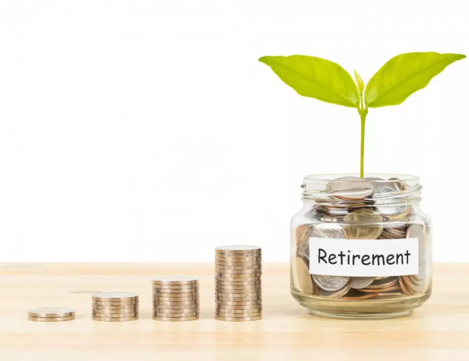 Частните пенсионни фондове искат от КФН да провери финансови експерти