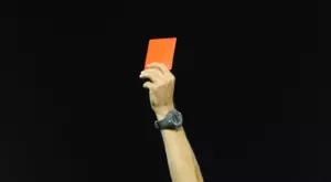 БФС спря правата на Ивайло Стоянов още първия кръг след подновяването на Първа лига