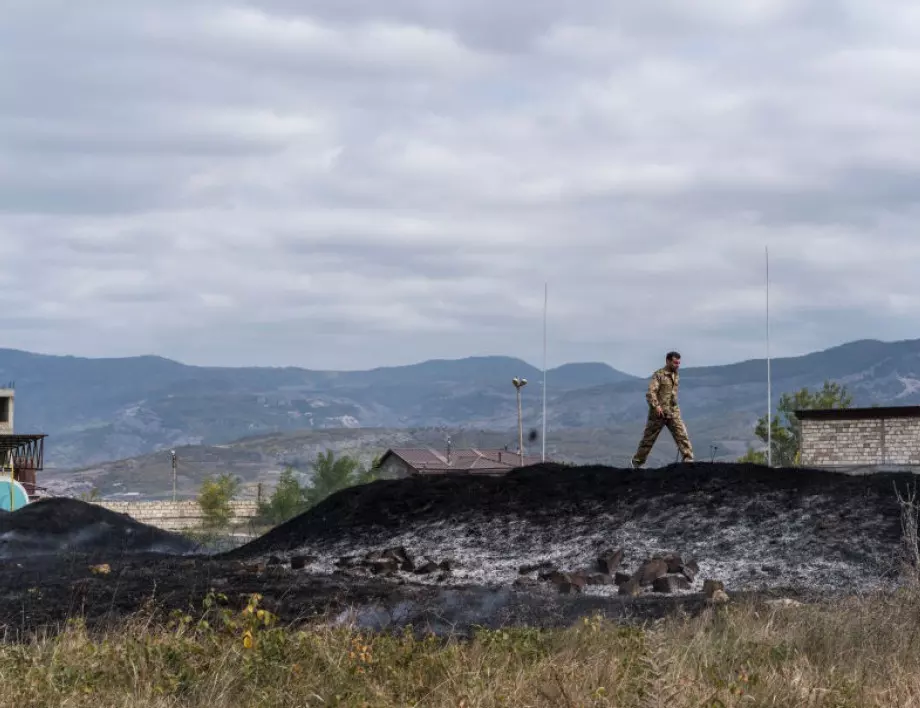 Руски хеликоптер осигурява мира в Нагорни Карабах