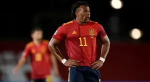 {{ otherArticle[0].article.title }}