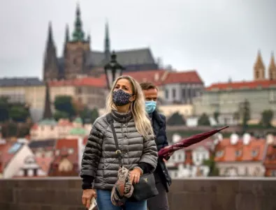 В Чехия подозират официално около 1500 души за повторно заразени с коронавирус