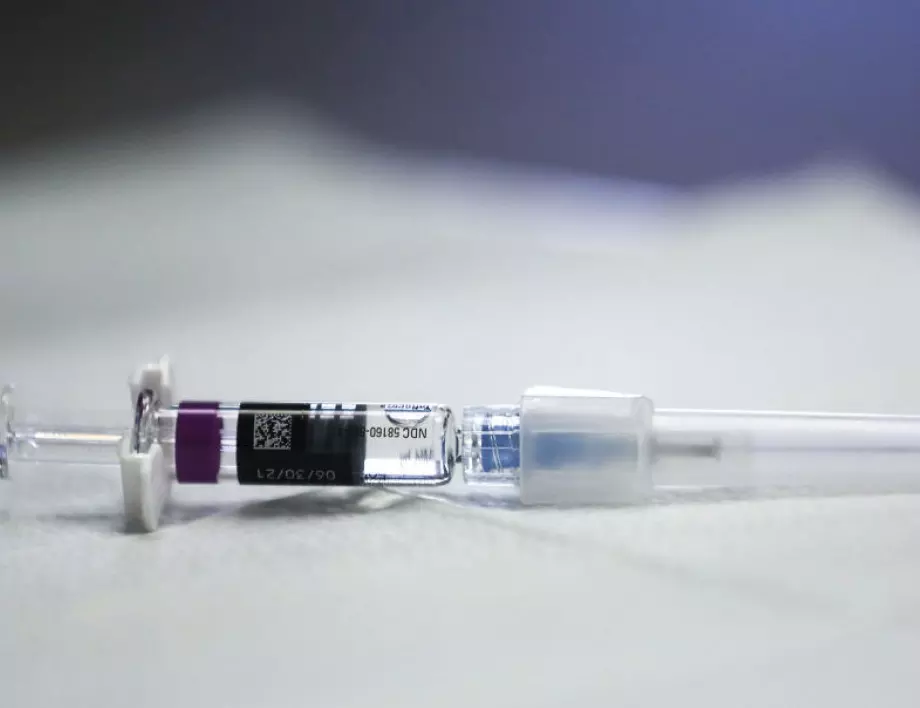 Проф. Маргарита Апостолова: Неефикасността на грипната ваксина е пословична