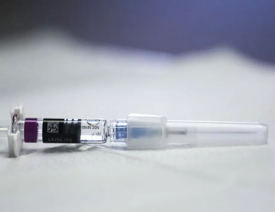Обявиха цената на руската ваксина срещу коронавирус