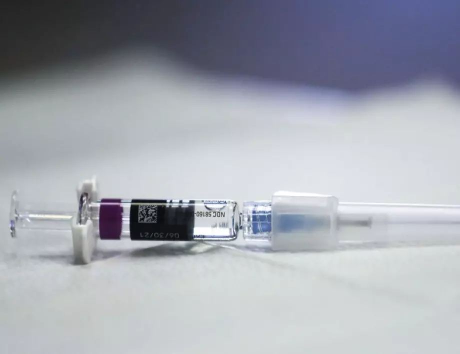 Франция избра производител на ваксината срещу COVID-19