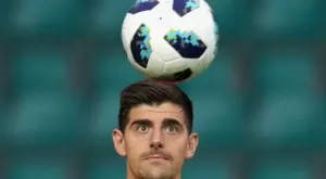 Неравната битка на Тибо Куртоа с дузпите продължава