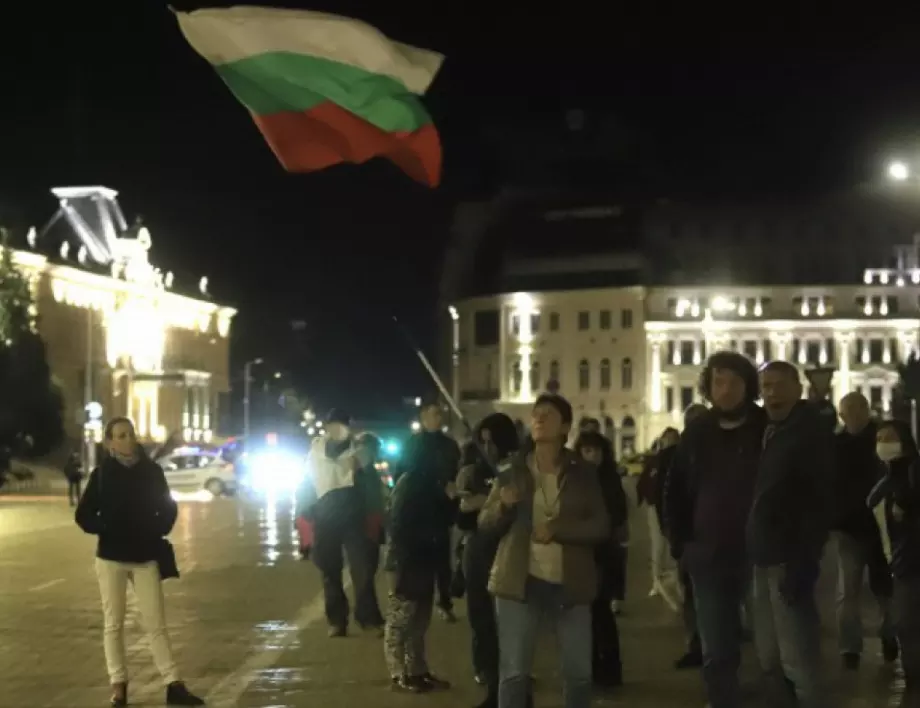 Euronews: Евродепутати застават зад протестите срещу корупцията в България 