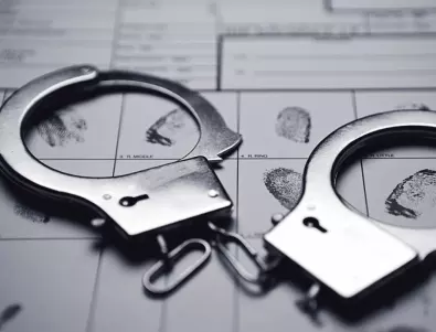 Арестуваха трима за побоя и кражбата на велосипед от 14-годишно момче