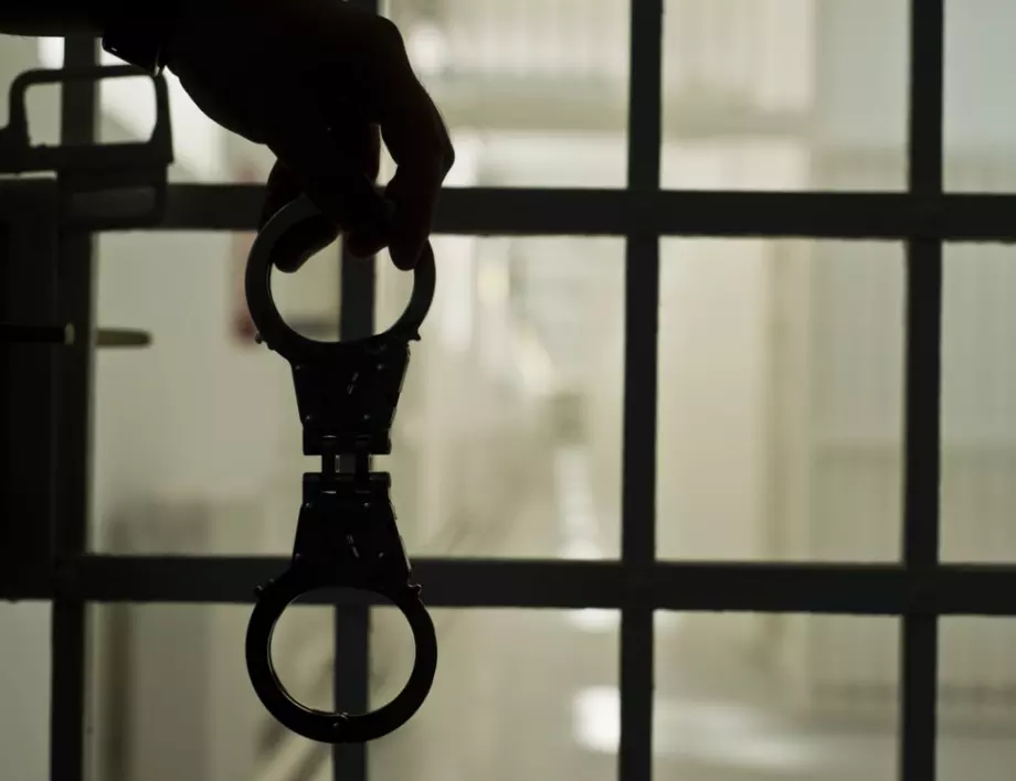 Задържаха 23-годишен, изнасилил възрастна жена във Варненско