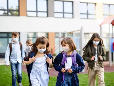 Ваня Кастрева: Училищата могат сами да решават за носене на маски