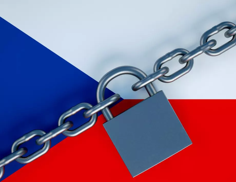 Чехия отново затваря границите си за чужденци 