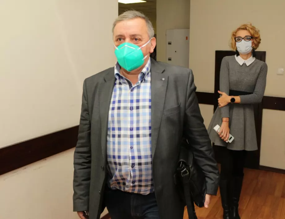 Кантарджиев, професоре, КОЙ е виновен и отговорен за българския коронавирус?!
