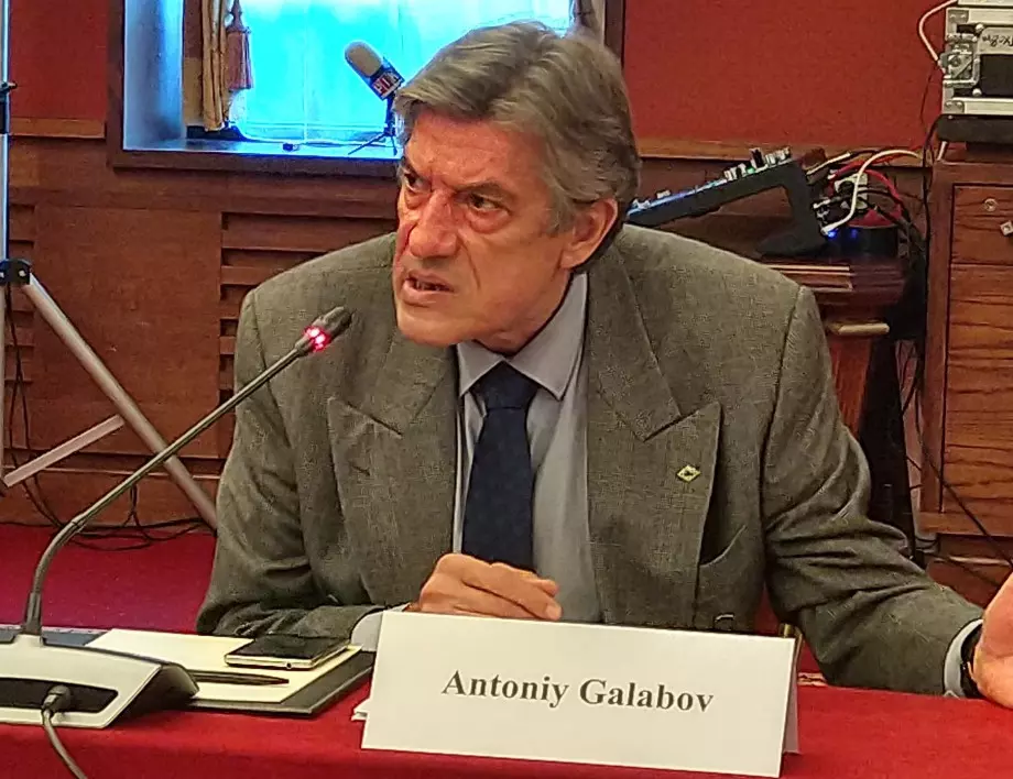 Антоний Гълъбов: Нараства вероятността от предсрочни избори още тази година