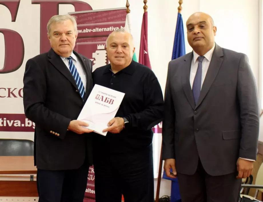 Румен Петков и Анастас Терзобалиев се срещнаха Ахмад Аладин - президент на Ливано-Българския бизнес форум