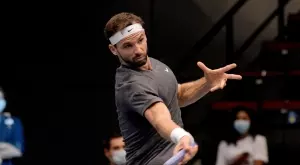 {{ otherArticle[0].article.title }}