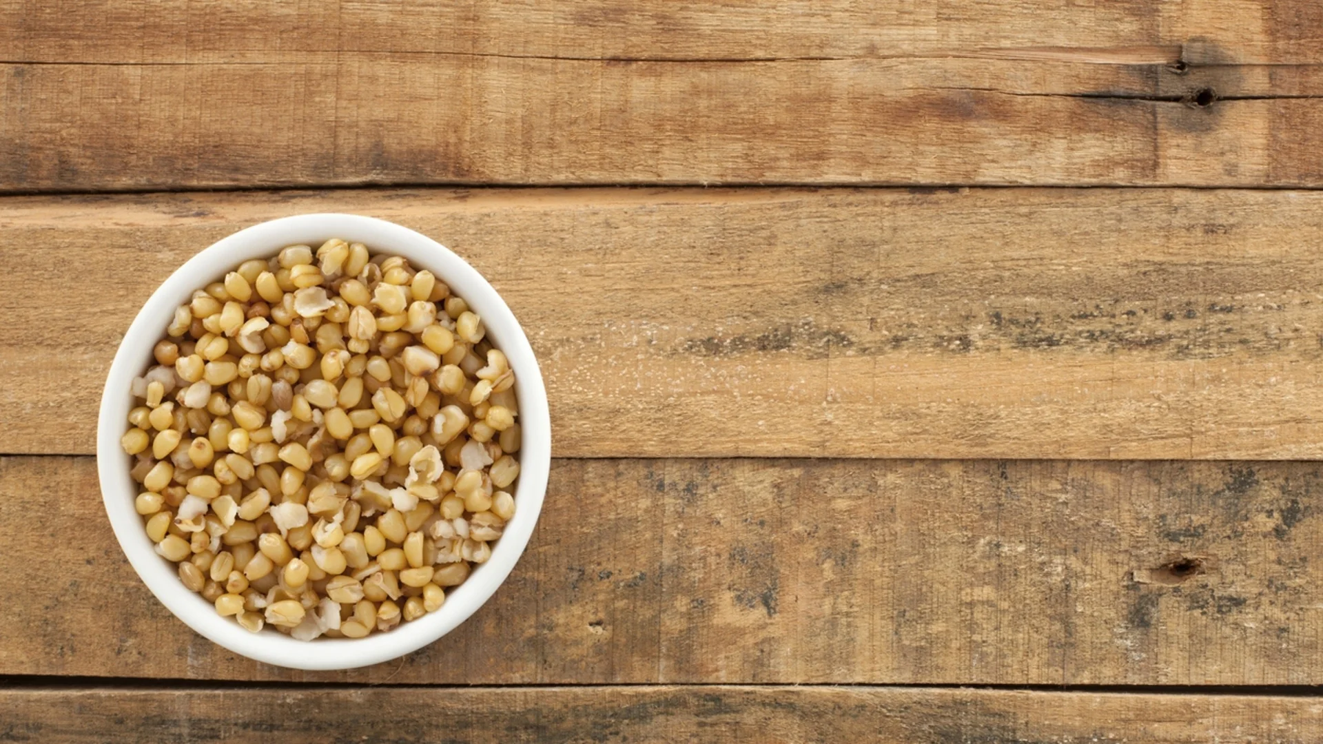 Как се приготвя традиционното жито за помен?