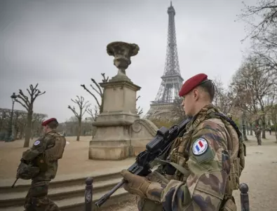 Франция в бойна готовност, невиждана от 30 години (ВИДЕО)