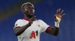 {{ otherArticle[0].article.title }}