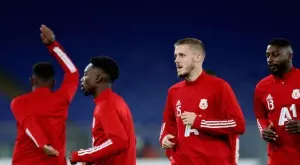 {{ otherArticle[0].article.title }}