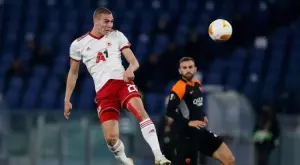 {{ otherArticle[0].article.title }}