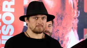 Братя Кличко помагат на Усик в подготовката за боя с Джошуа