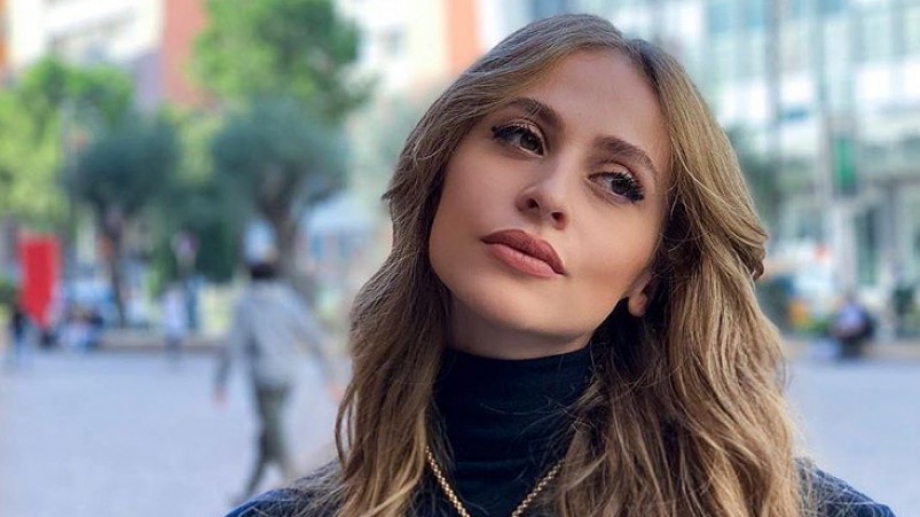 Причудлива причина държи Лолита далеч от трибуните, когато Гришо игра в Монте Карло