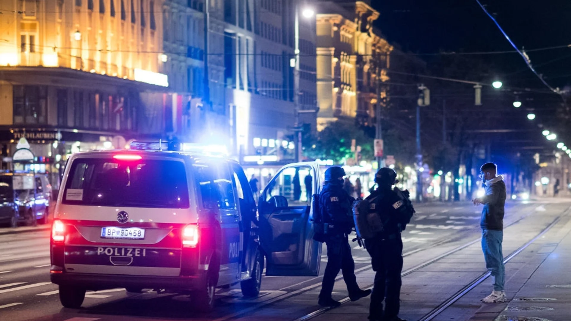 Заловиха избягал затворник във Виена, разследван е за тероризъм