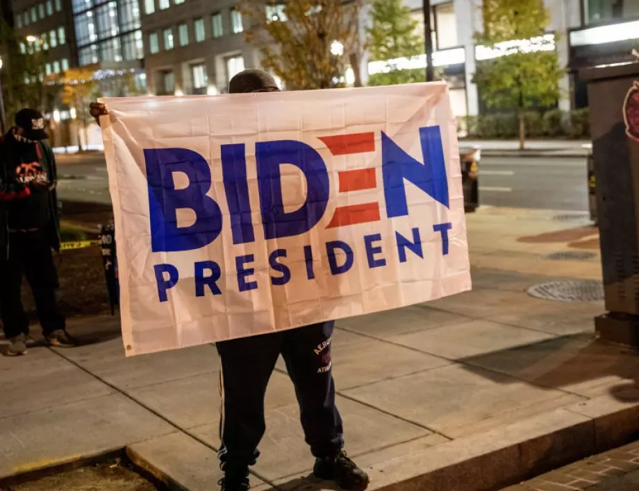 Джо Байдън води на Доналд Тръмп на президентските избори в САЩ