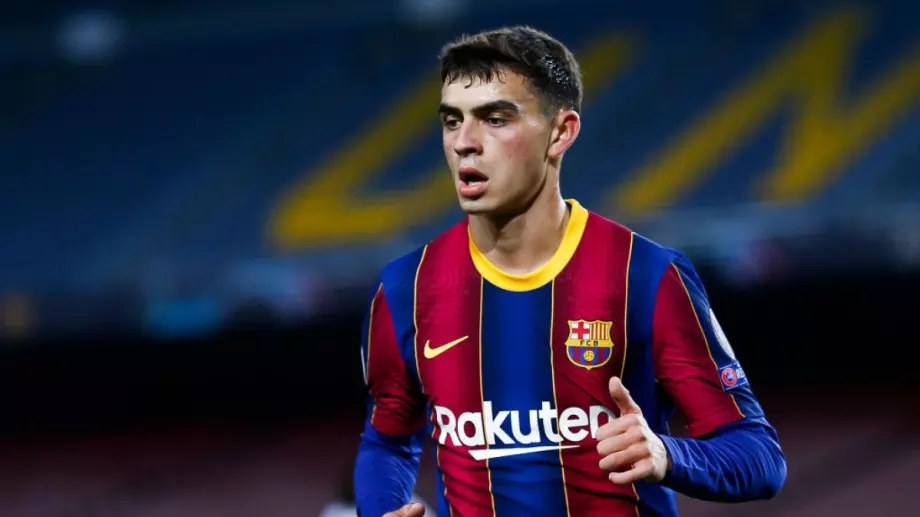 Барселона поставя страховита откупна клауза на 17-годишния Педри
