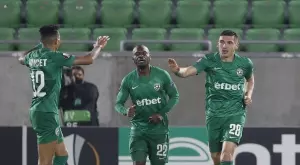 {{ otherArticle[0].article.title }}