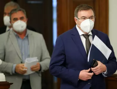 Здравният министър мисли, че България се справя с коронавируса