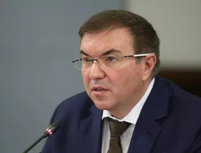 Министър Ангелов призова за отлагане на Конгреса на БФС 